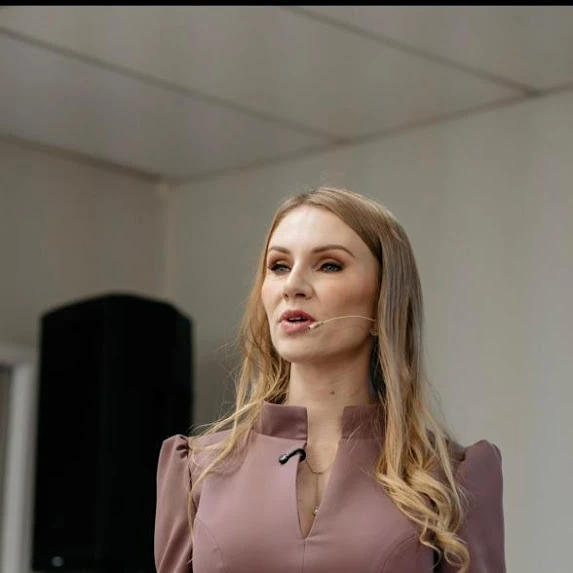 Palestrante e Mentora da SD Escola